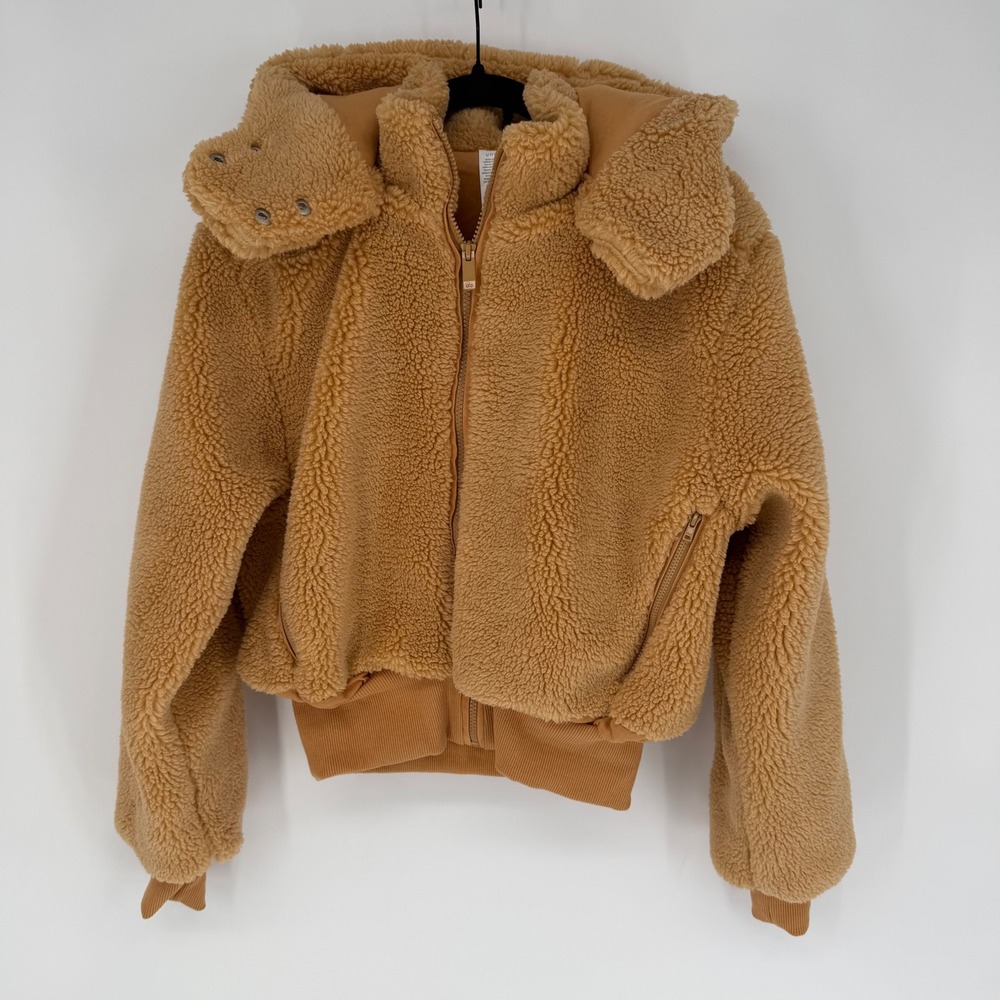 ALO YOGA FOXY SHERPA JACKET SMALL CAMEL TAN STREETWEAR ATHLEISURE COZY GIRL SKI